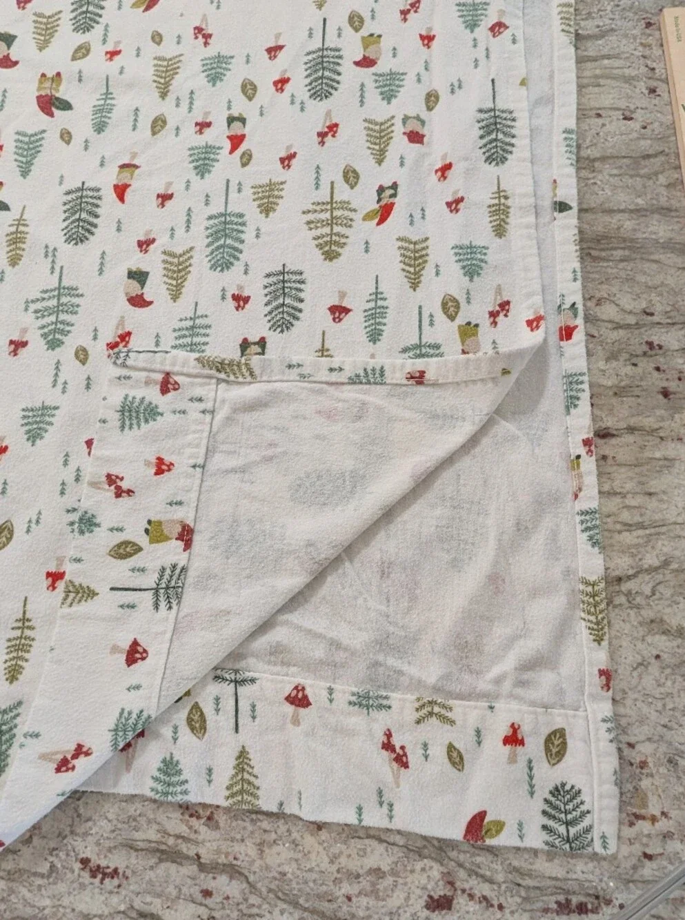 Cuddle Duds Flannel Queen Sheet Set GNOMES 4PC Soft & Cozy Barely Used Mushroom